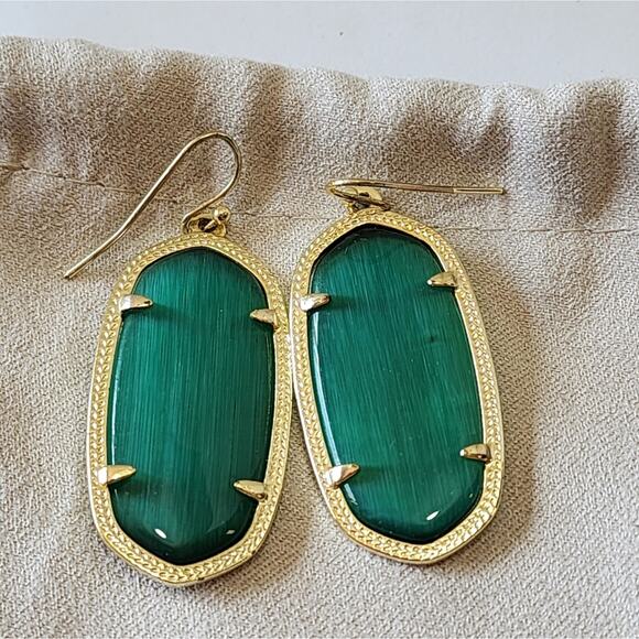 Kendra Scott Gold Emerald Green Elle? Drop Earrings - Picture 2 of 5